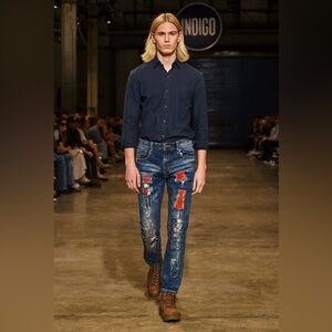 Stylish Men's Skinny Jeans - Distressed Blue with Red Accents‎
